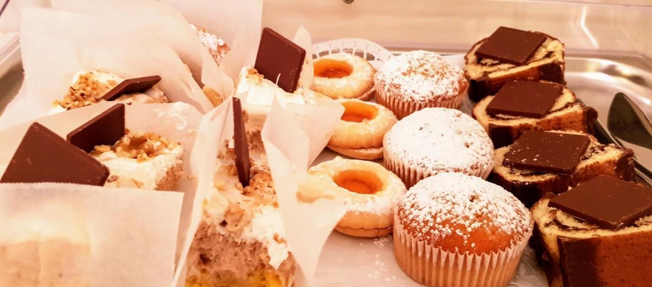Garni Villa Tyrol - Adults Only メラーノ エクステリア 写真